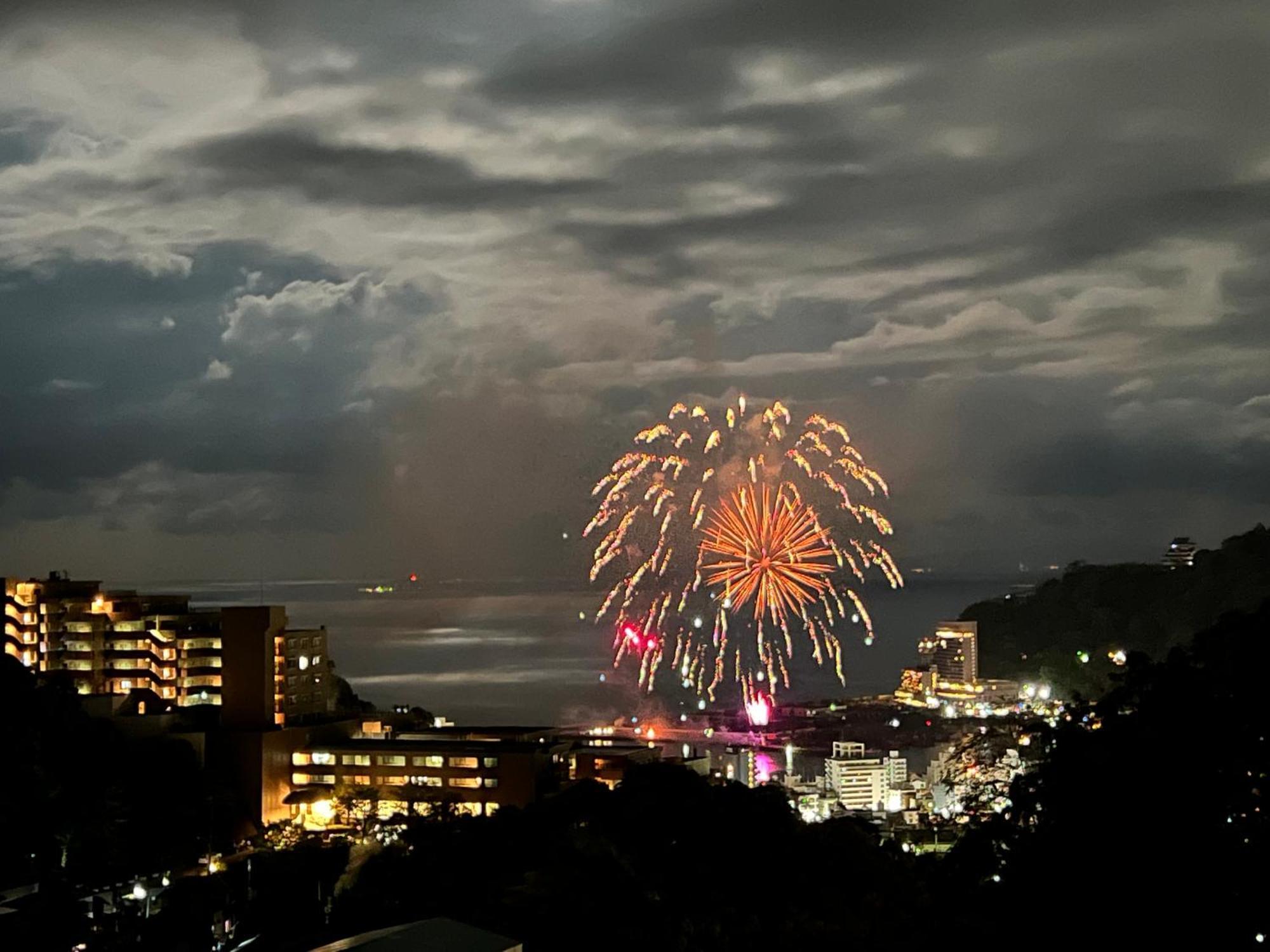 熱海温泉　実の別荘 Atami  Exteriör bild